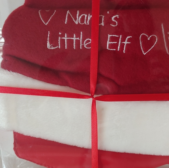 Santa Hat & Bib Nana's elf Christmas 4pc set - Picture 7 of 12